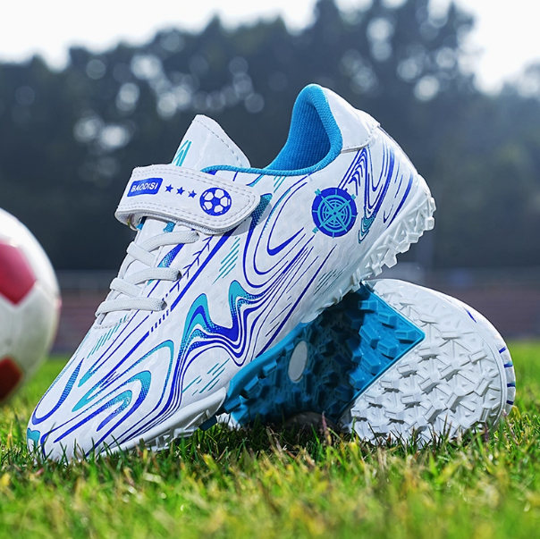 FOOTBALL SHOES VIATU VYA MPIRA