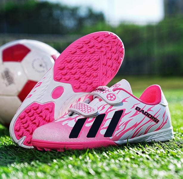 FOOTBALL SHOES VIATU VYA MPIRA