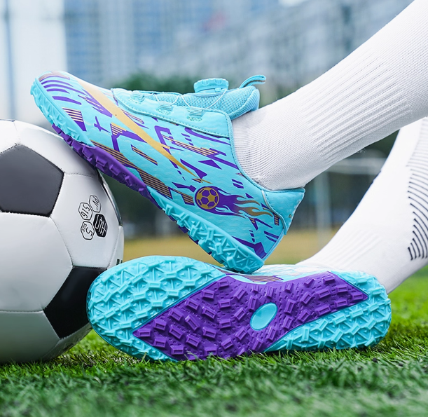 FOOTBALL SHOES VIATU VYA MPIRA